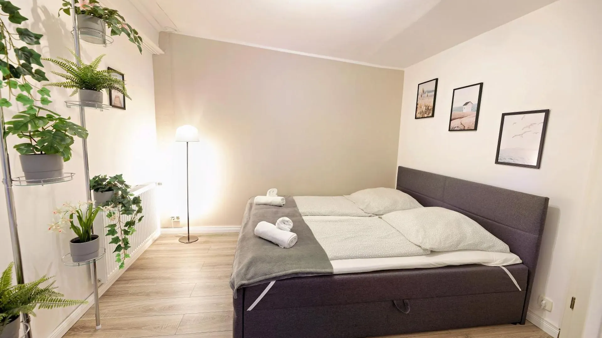 Peaceful City Garden Apartment Hamburg Germany