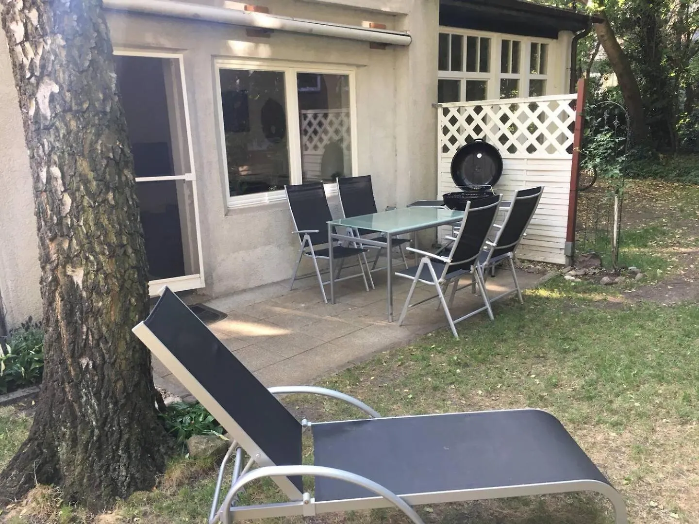 Peaceful City Garden Apartment Hamburg