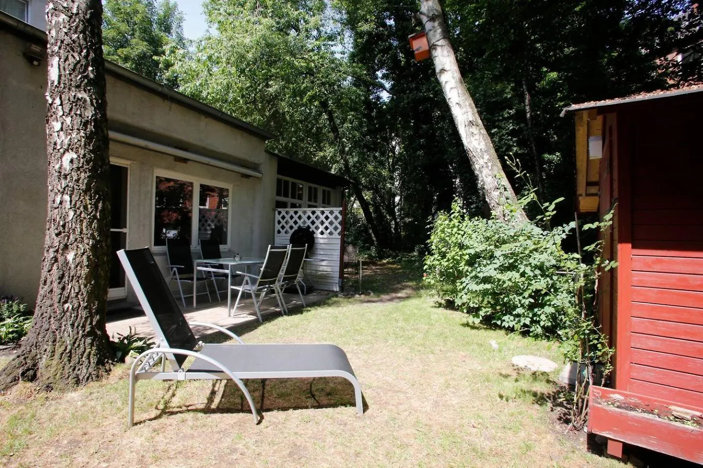 Peaceful City Garden Apartment Hamburg